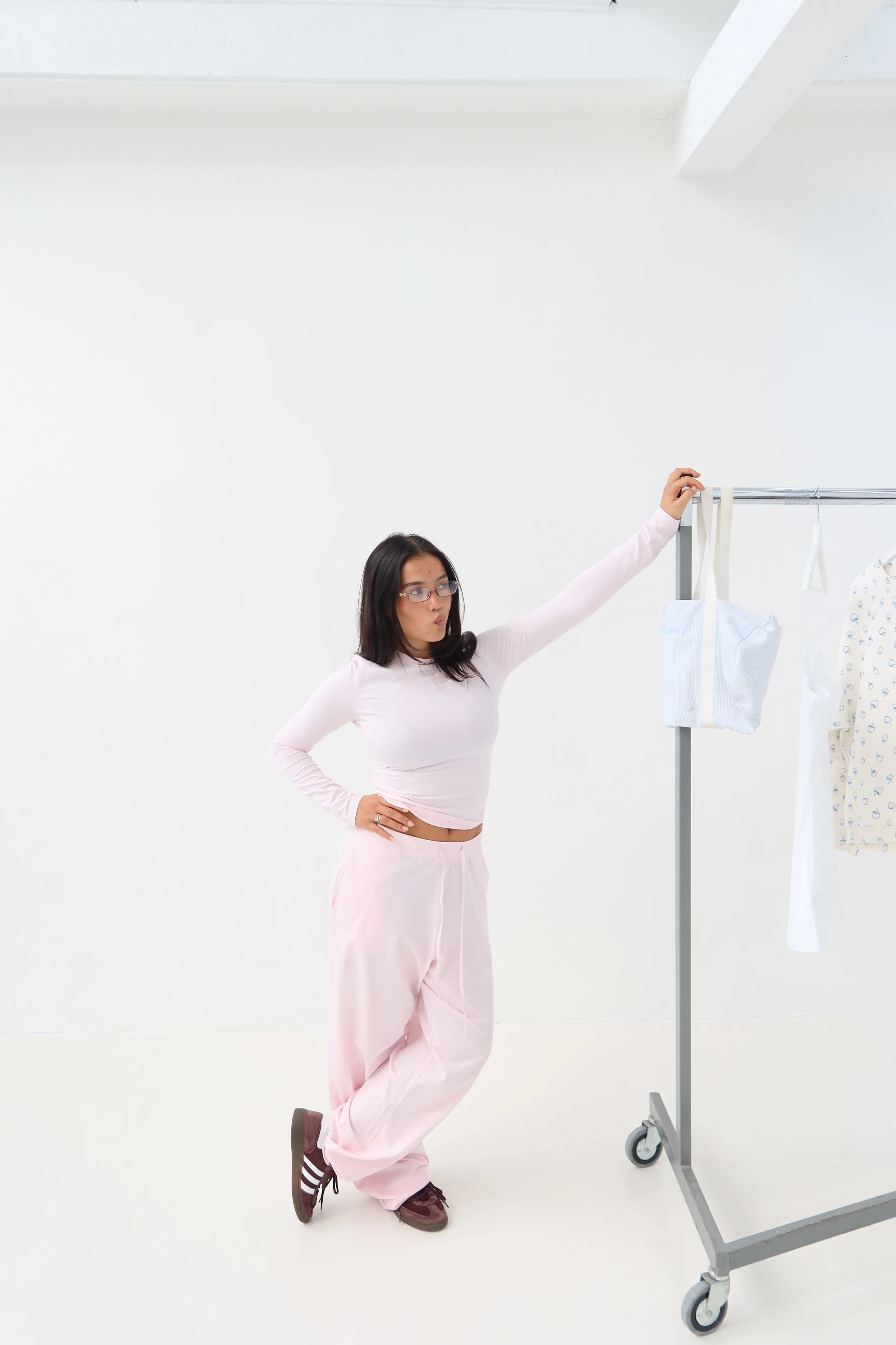 all day sweat pants baby pink - Image 13