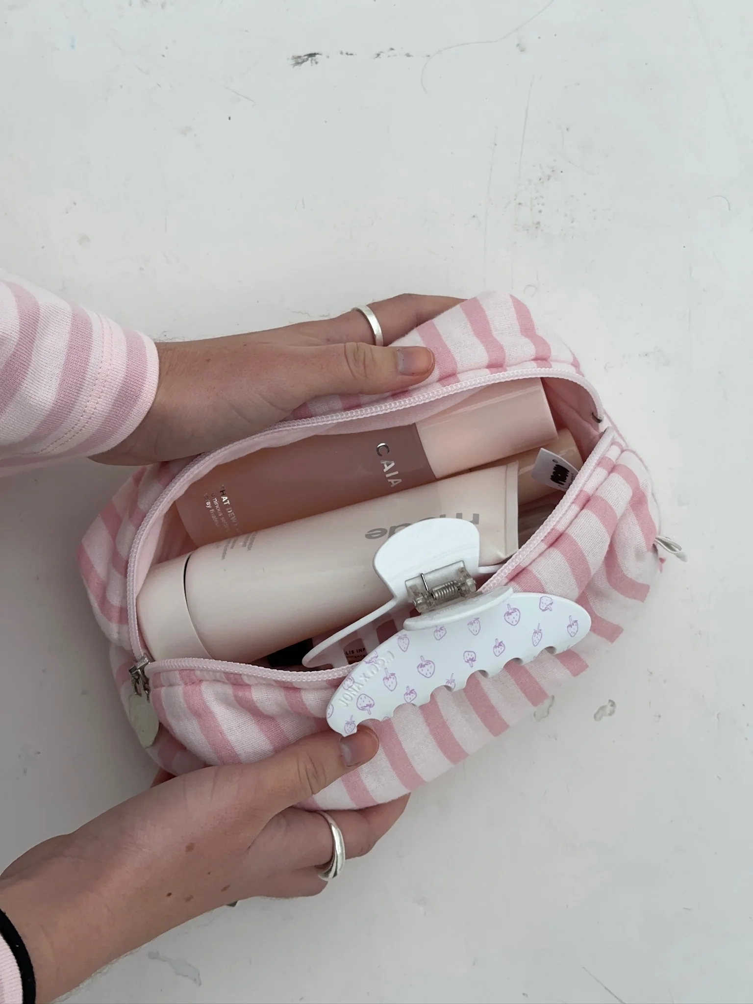 cosmetic bag pink stripes - Image 8
