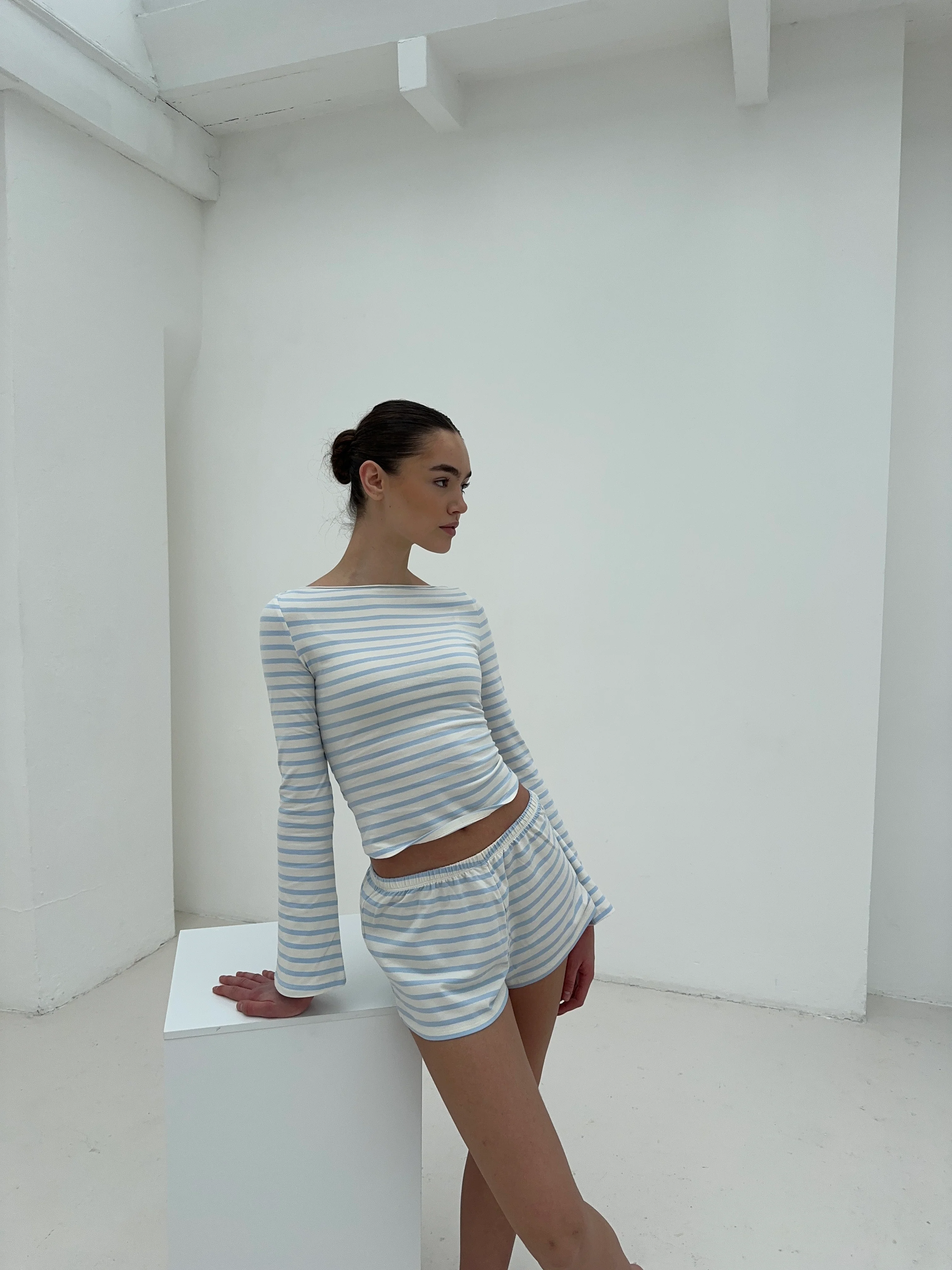 cream blue stripes set - Image 6