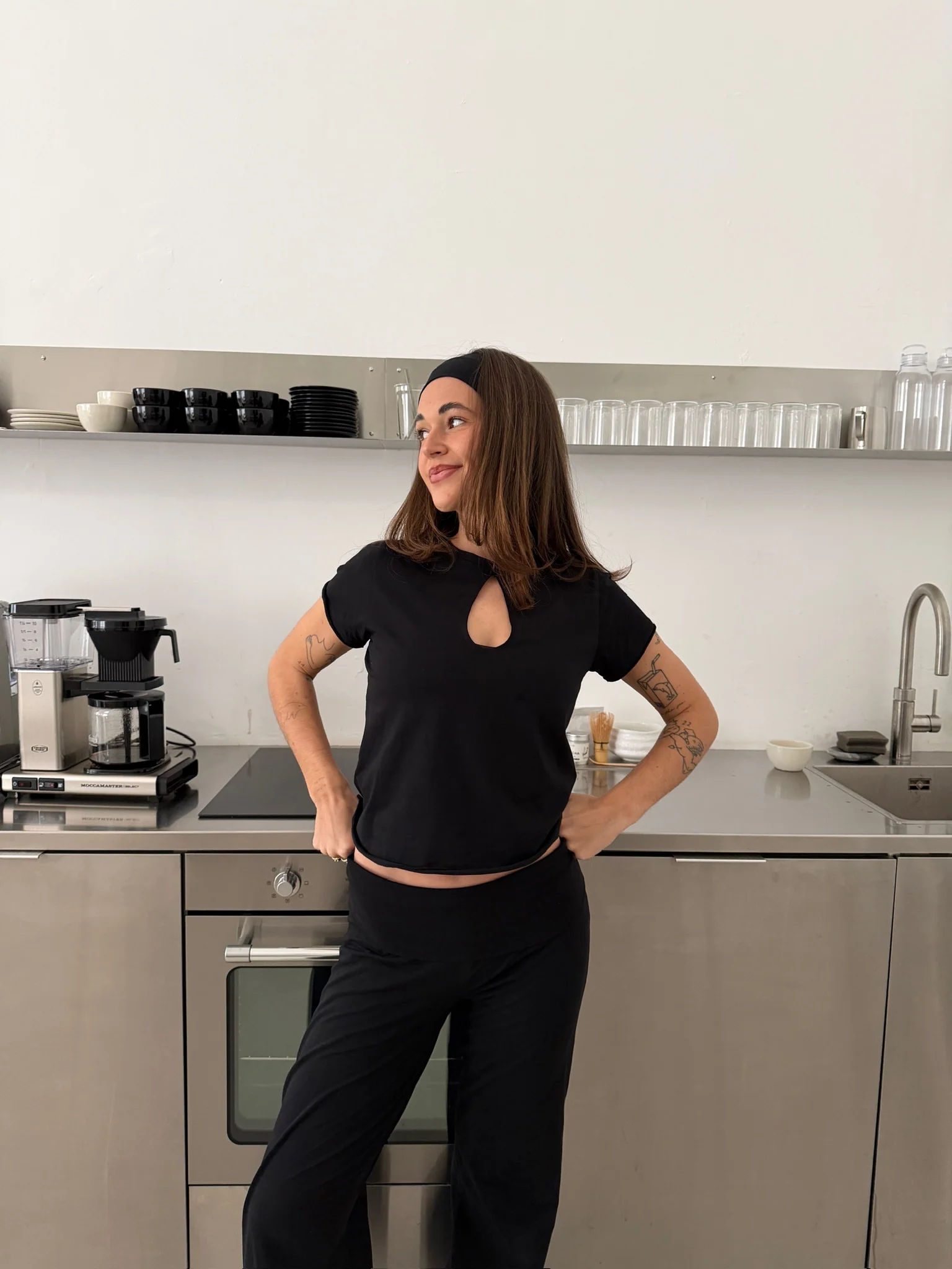x lethilda cut out tee black - Image 3