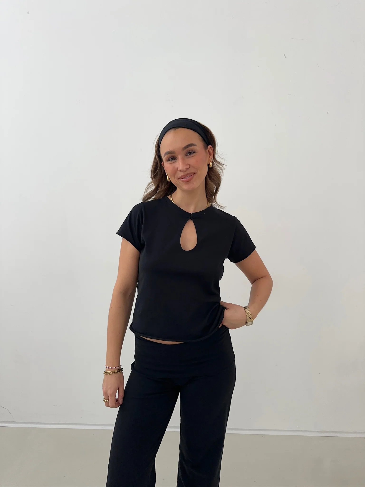 x lethilda cut out tee black - Image 6