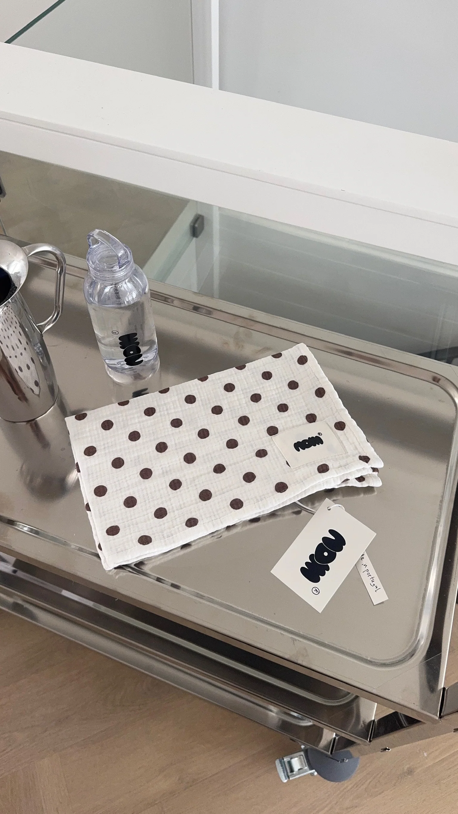 harper kitchen towel polka dots - Image 4