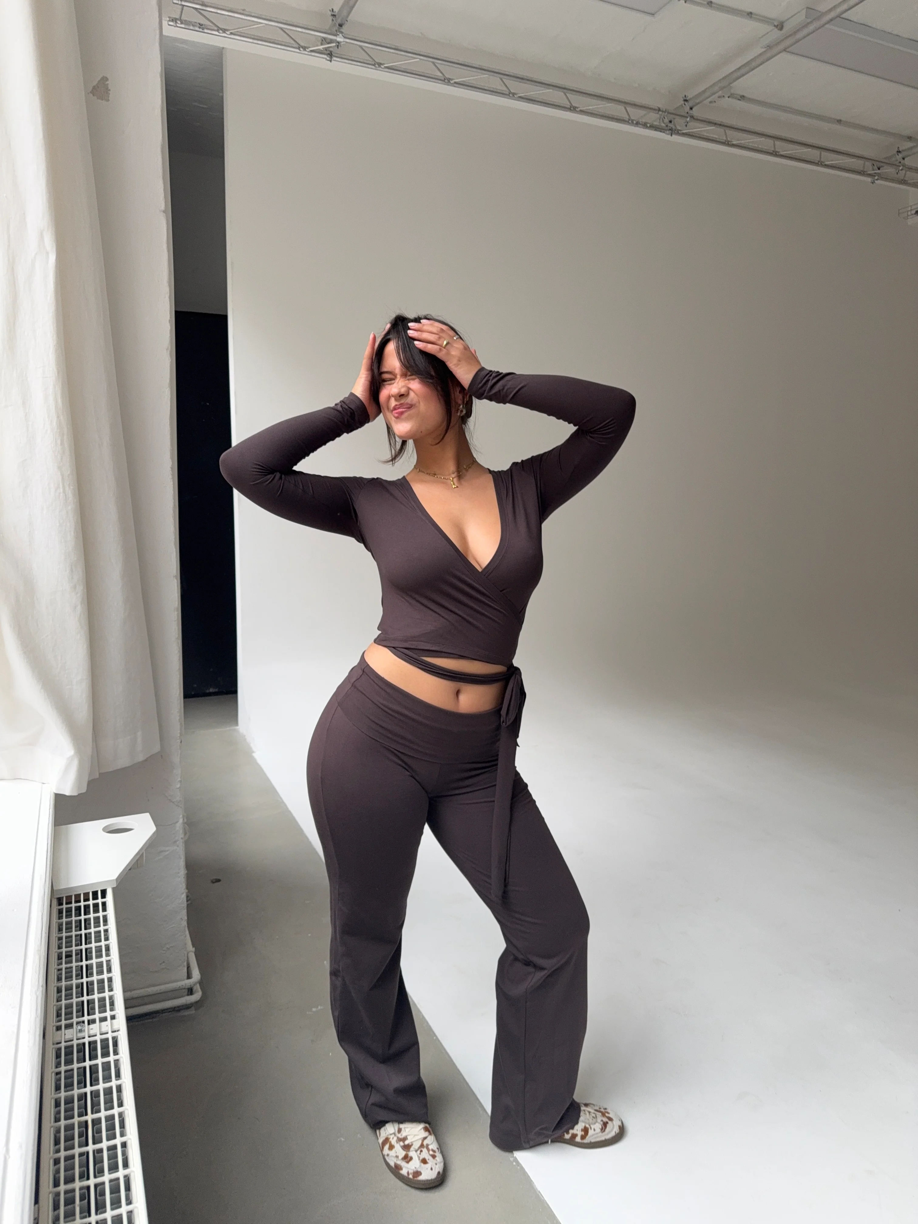 soft pants dark brown - Image 5