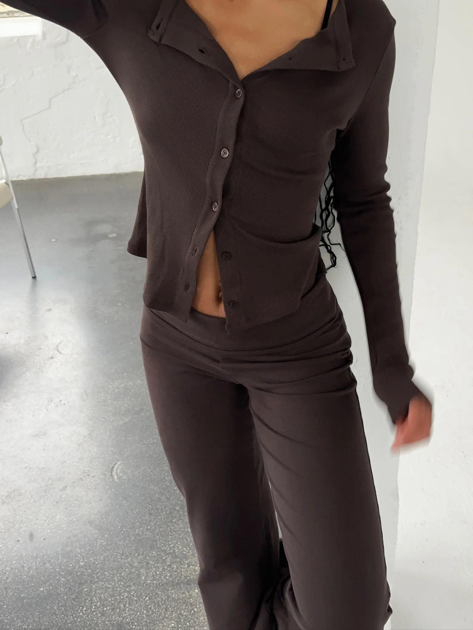 long sleeve cardigan chocolate - Image 3
