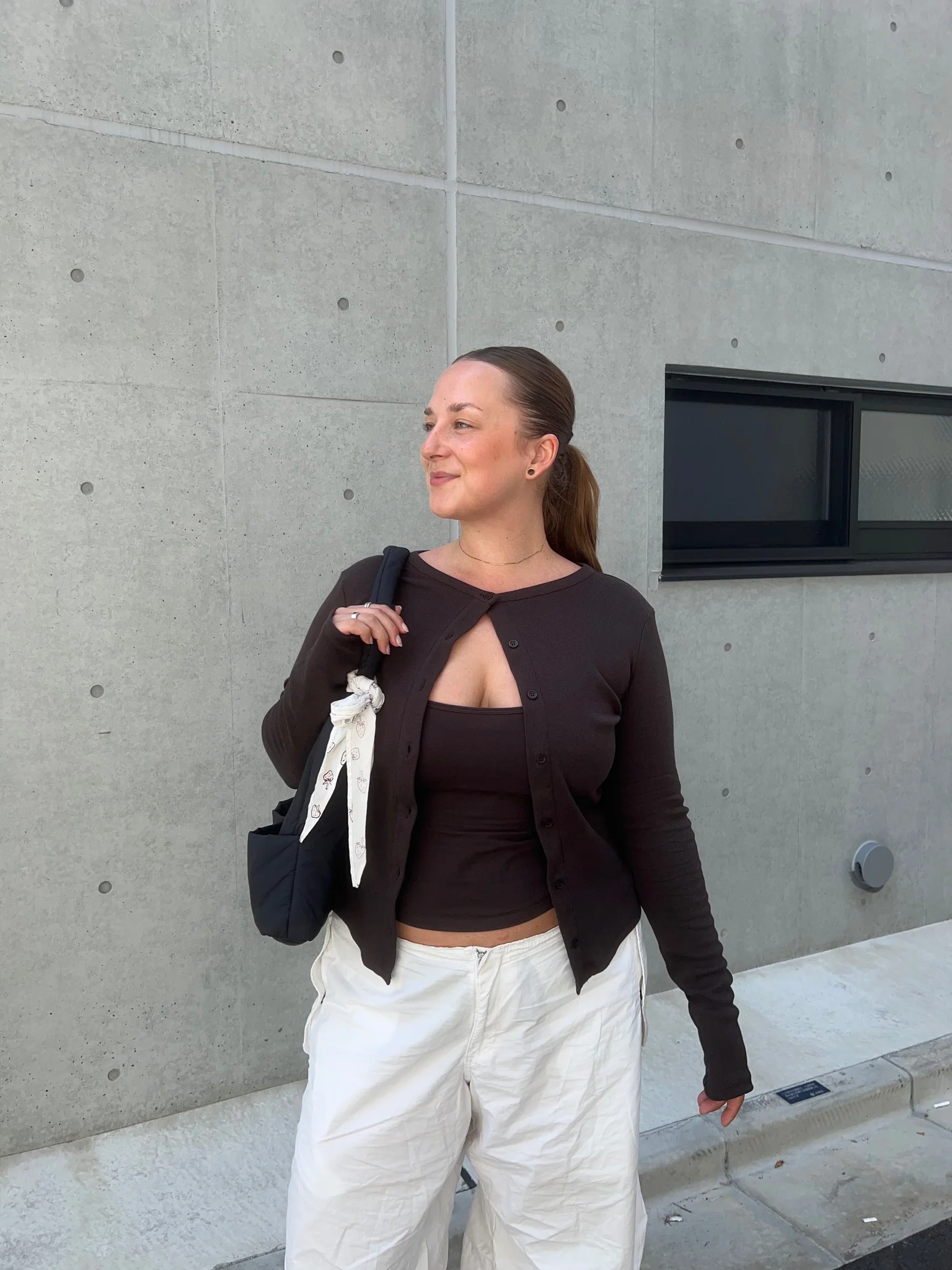 long sleeve cardigan chocolate - Image 5