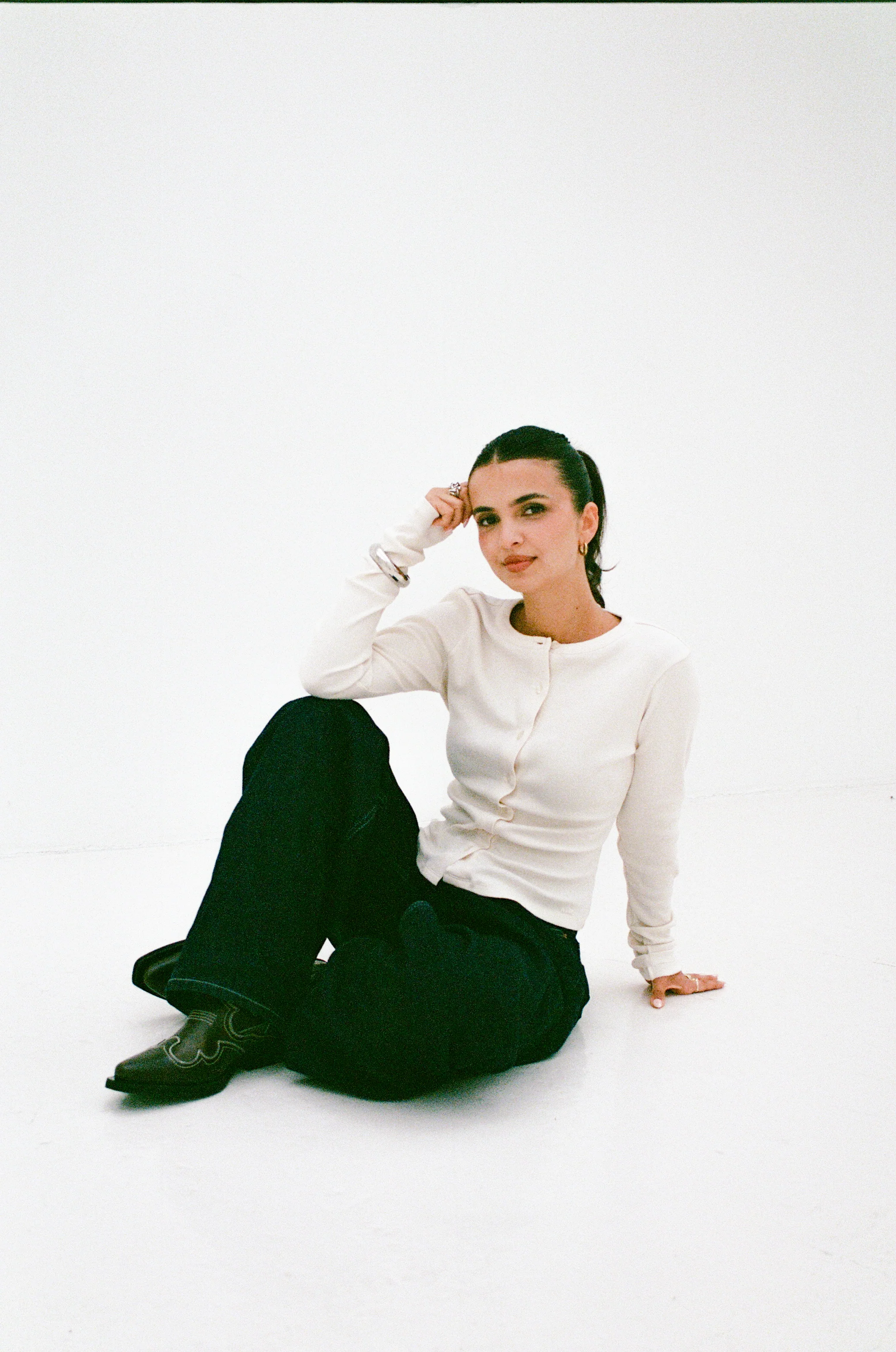 long sleeve cardigan creme - Image 5