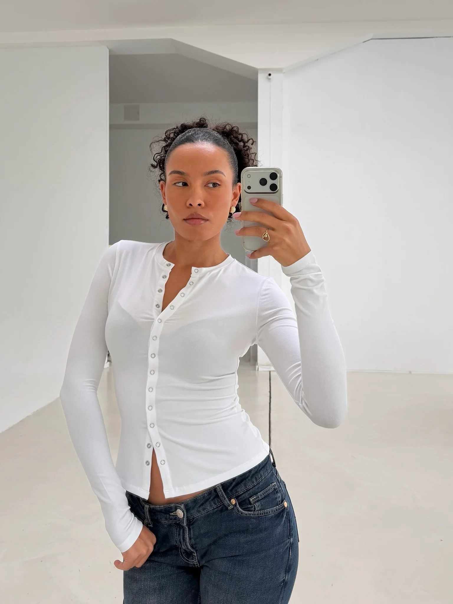 longsleeve snap top white