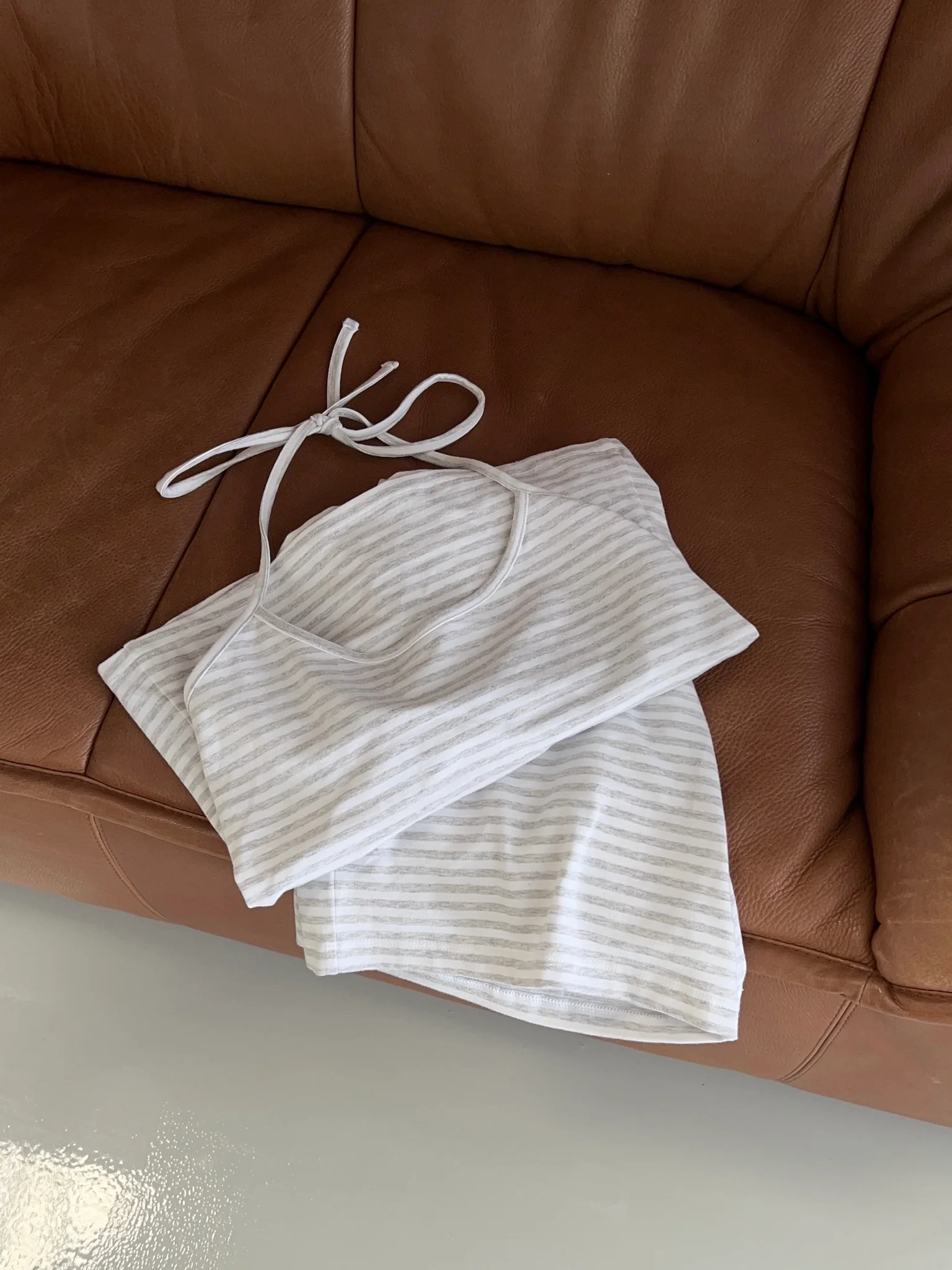neckholder top grey melange stripes - Image 10