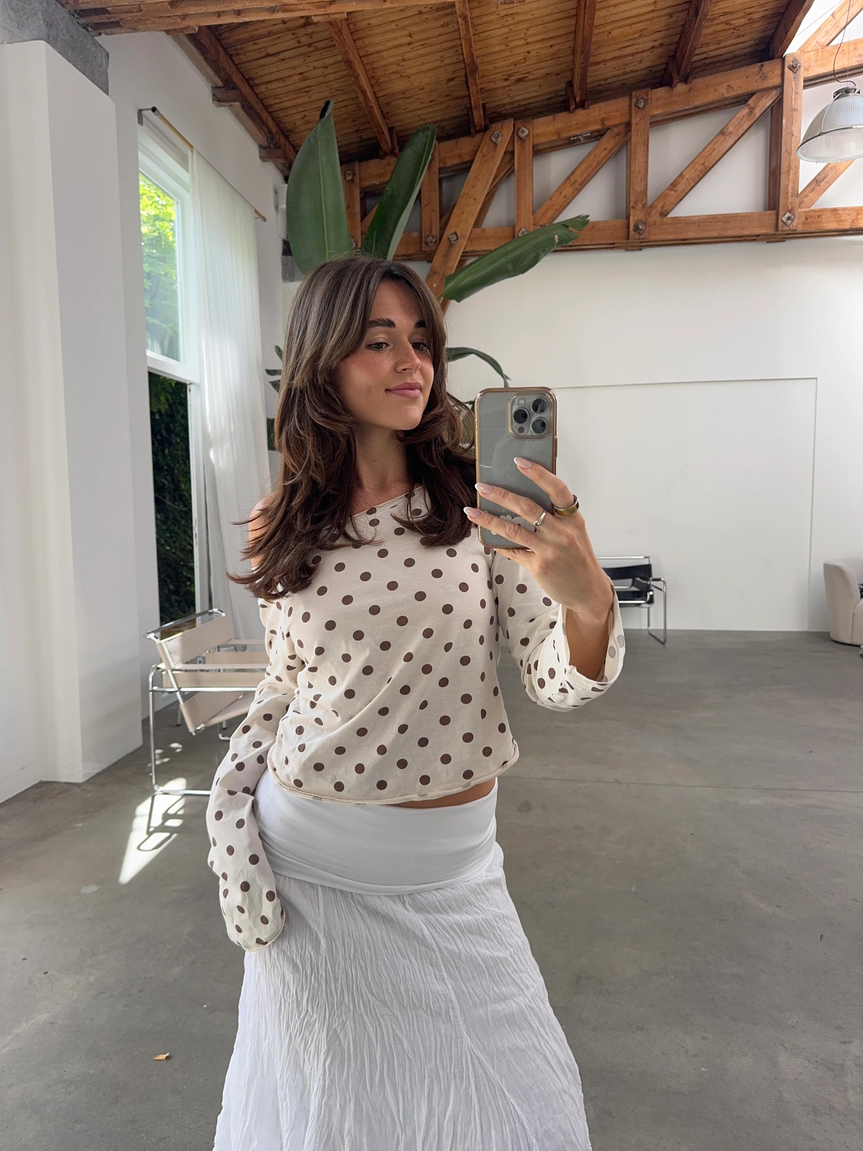 offshoulder longsleeve polka dots - Image 12