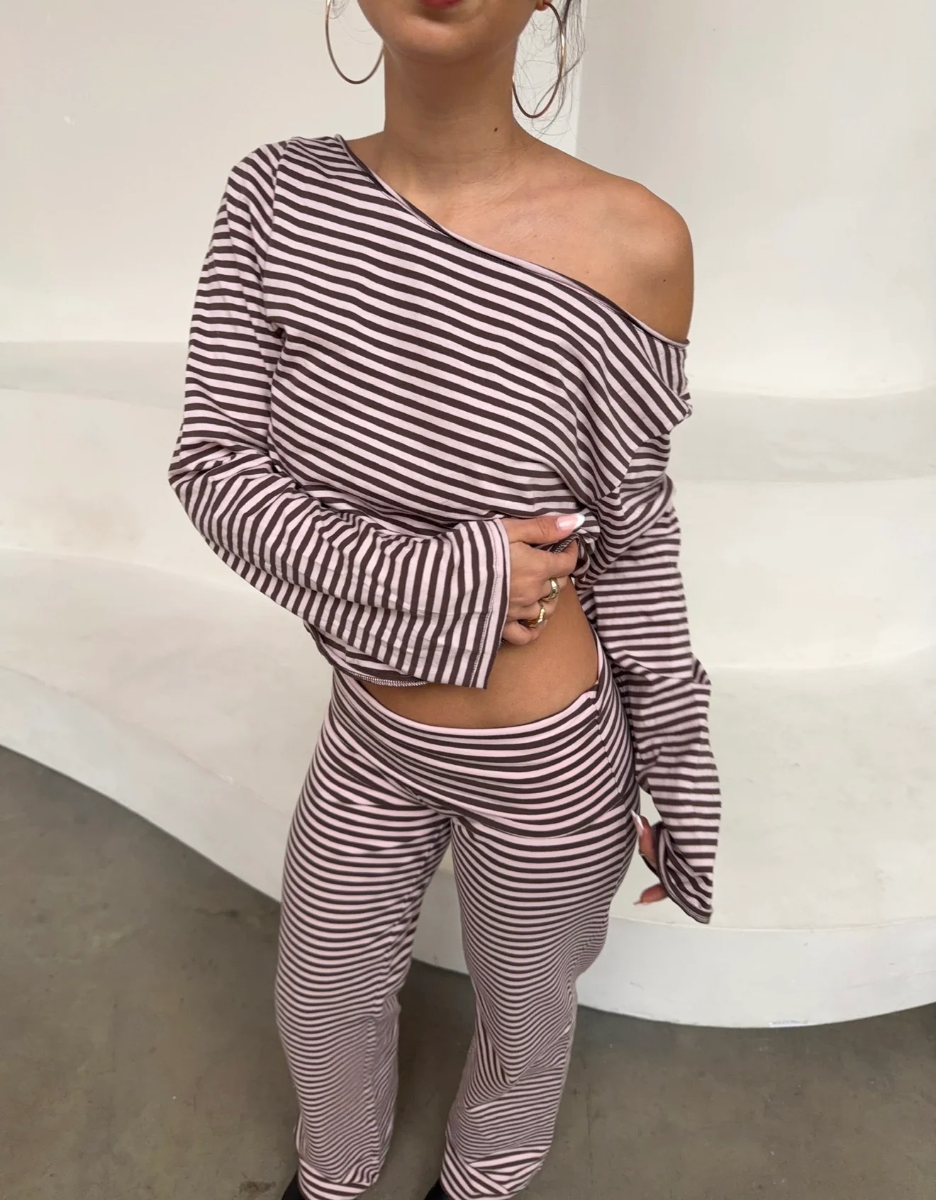 offshoulder longsleeve strawberry chocolate - Image 11