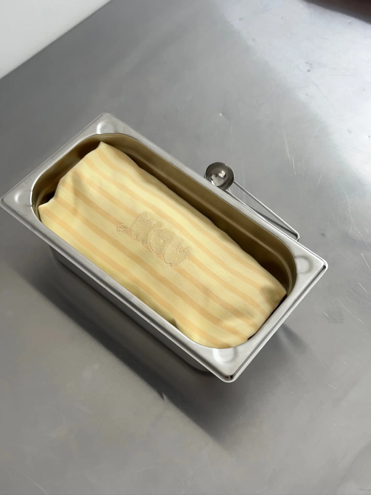 oversized longsleeve butter yellow stripes - Image 10