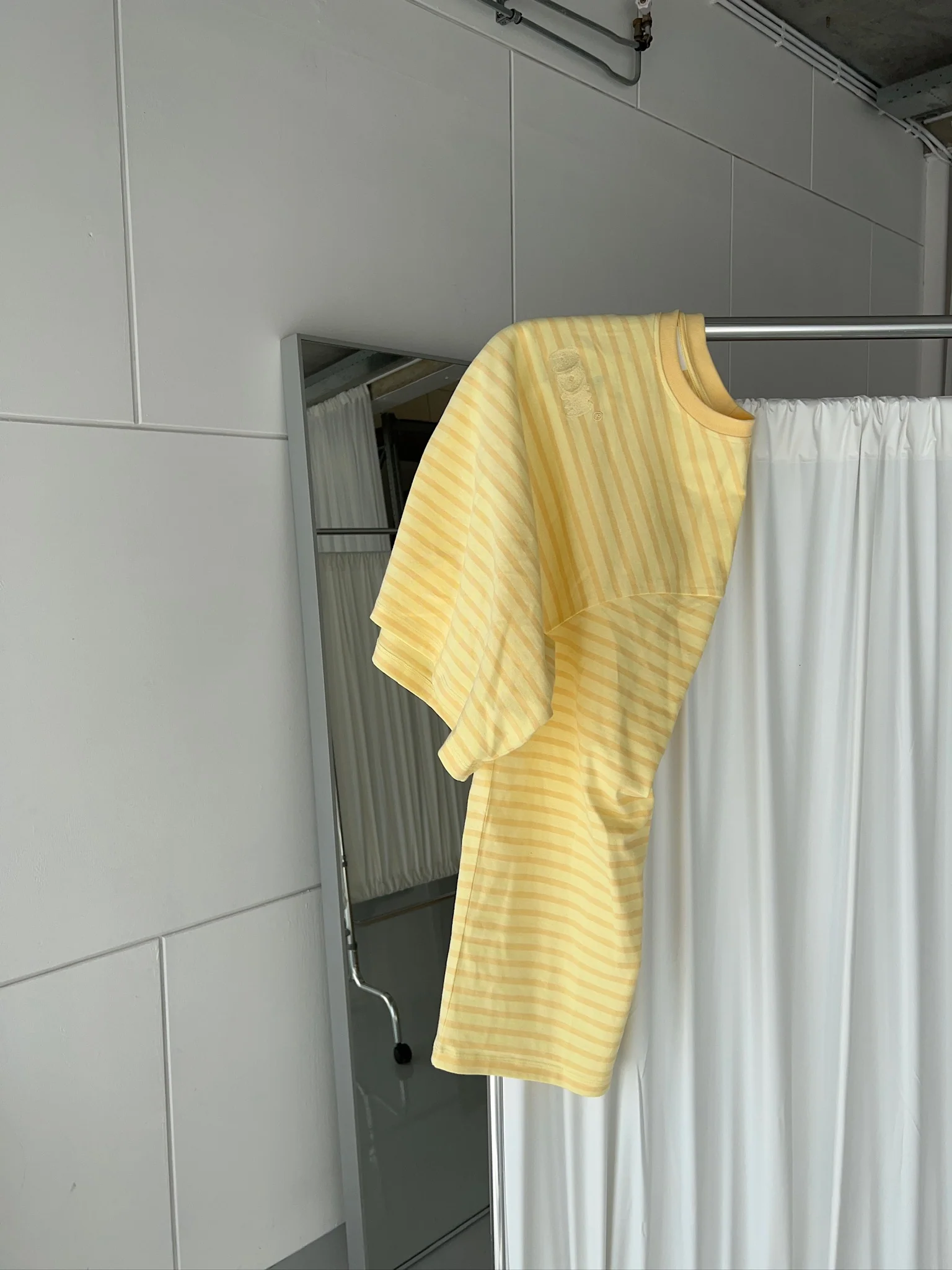 oversized longsleeve butter yellow stripes - Image 14