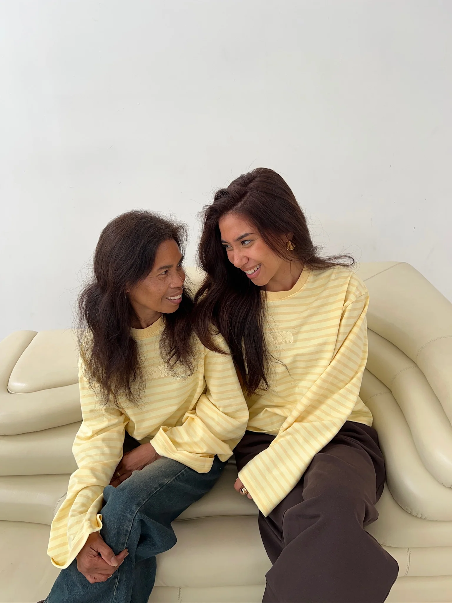 oversized longsleeve butter yellow stripes - Image 5