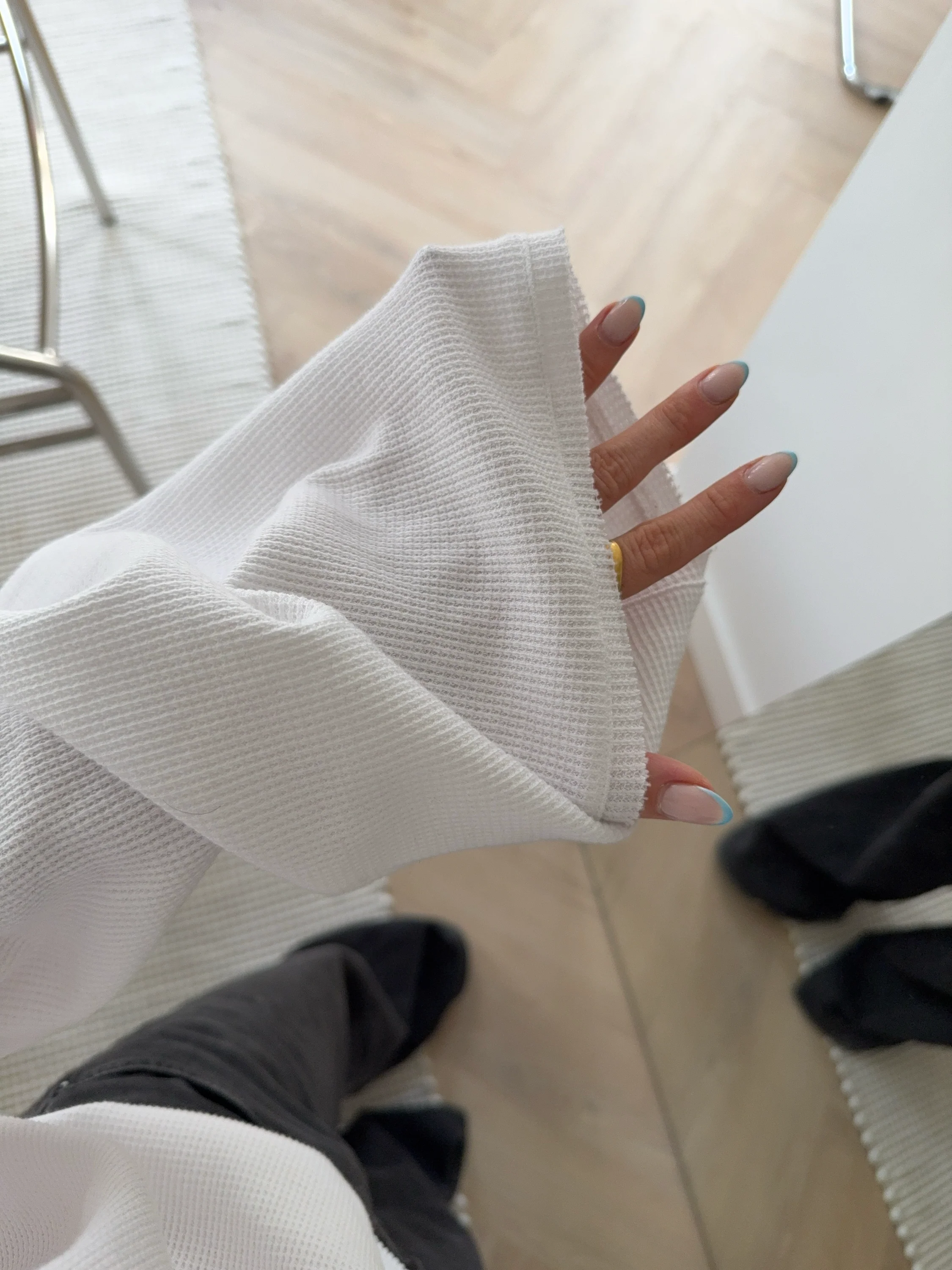 wide neck waffle longsleeve white - Image 7