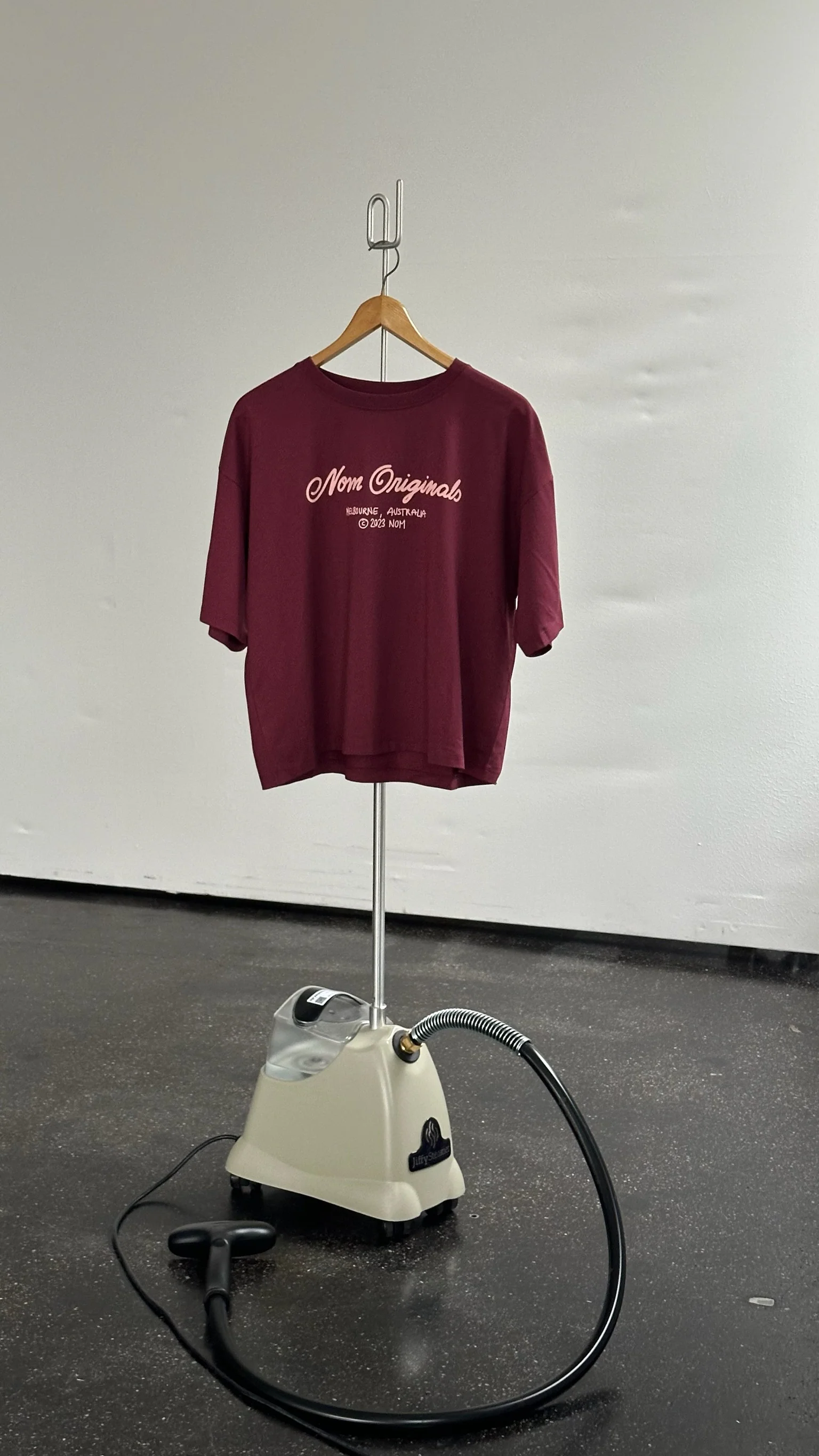 oversized tee burgundy - Image 8