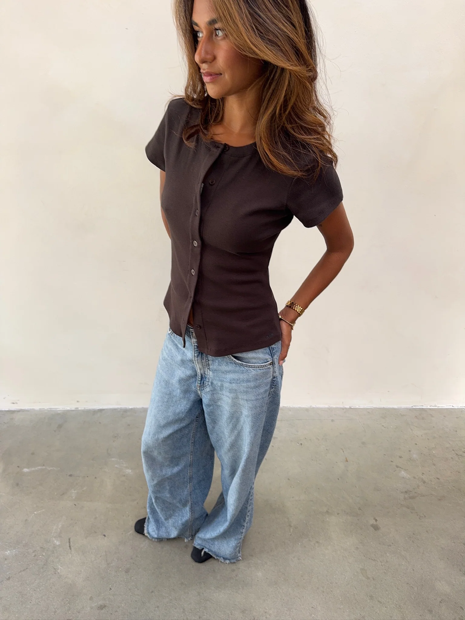 short sleeve cardigan chocolate - Image 11