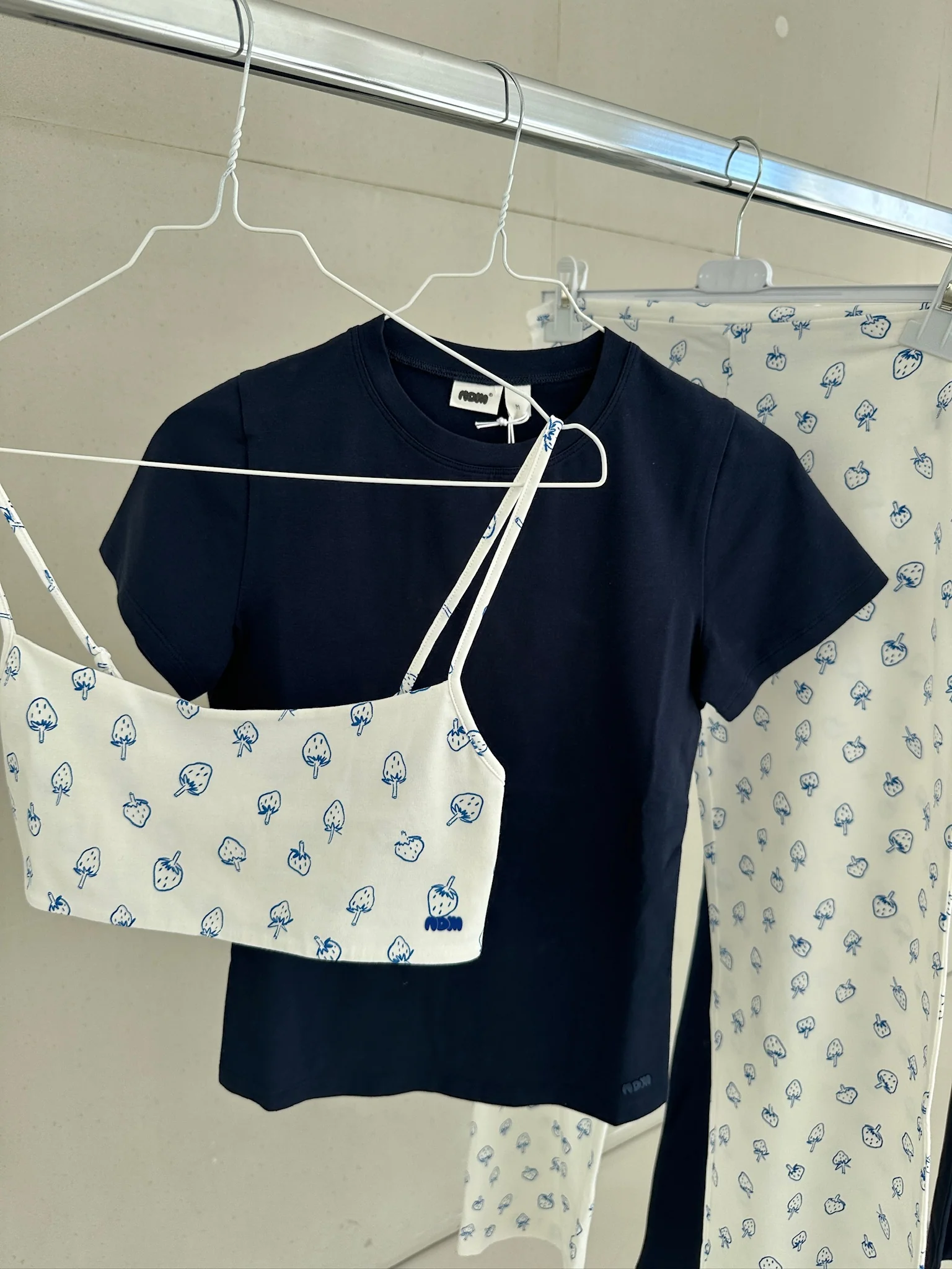 soft bralette berries - Image 11