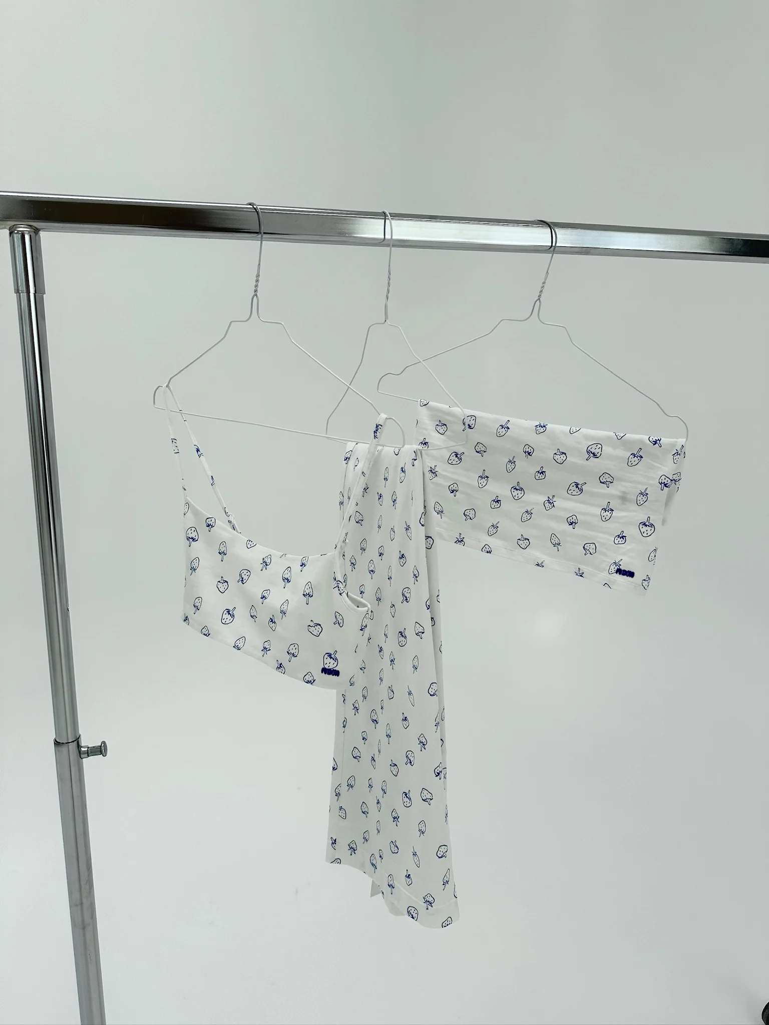 soft bralette berries - Image 6