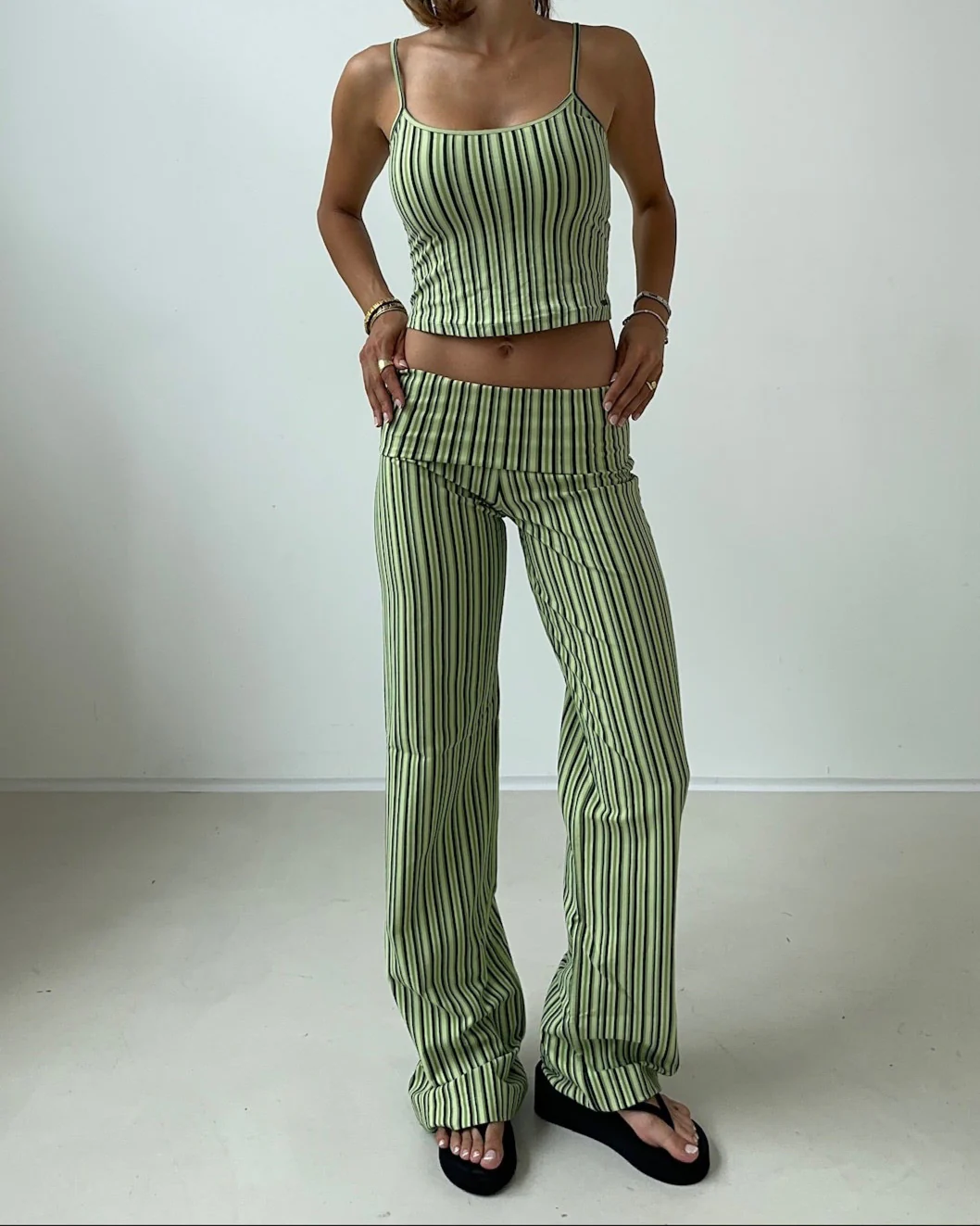 green striped set + free hairband - Image 9