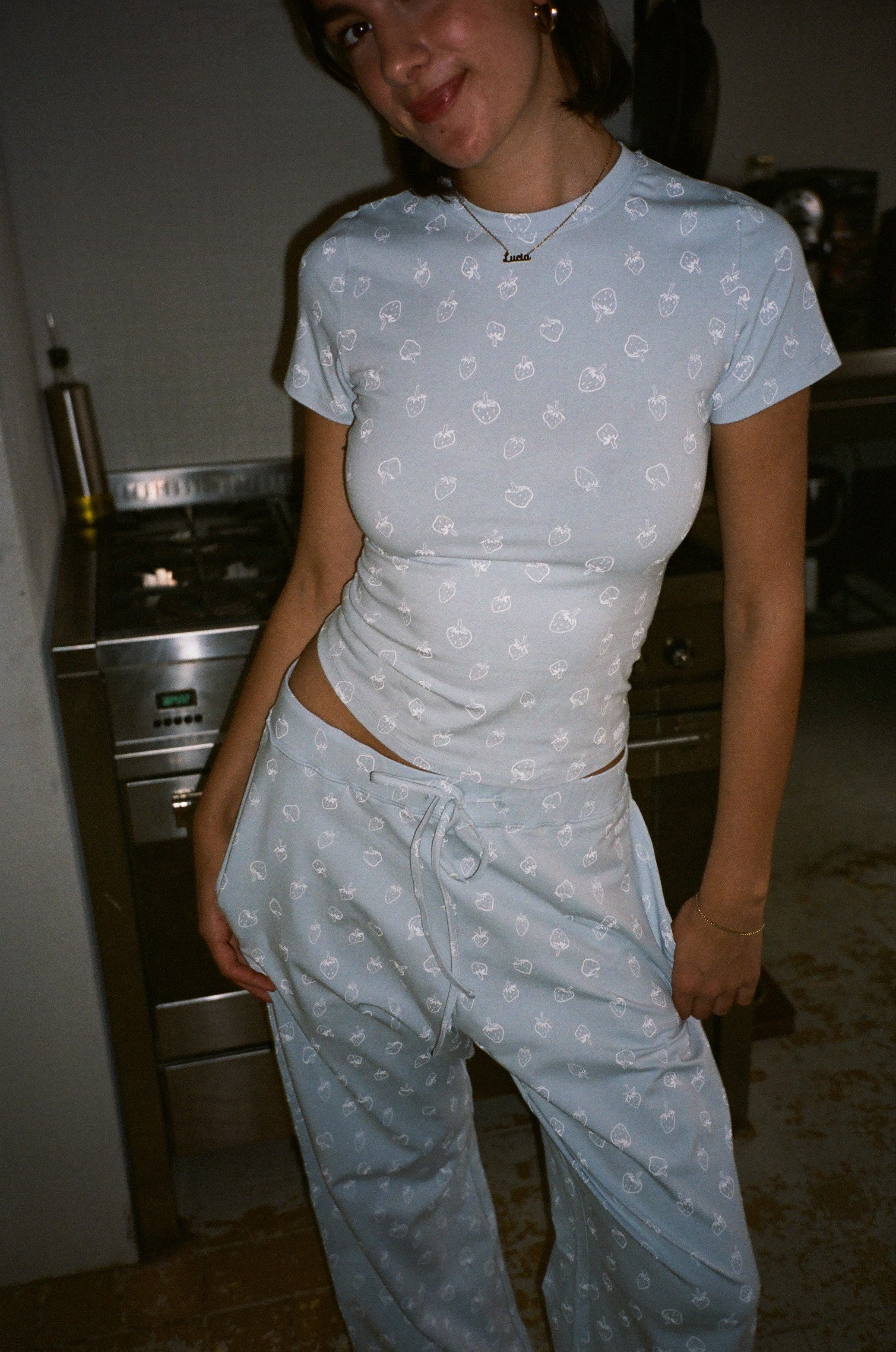 soft tee long baby blue berries - Image 3