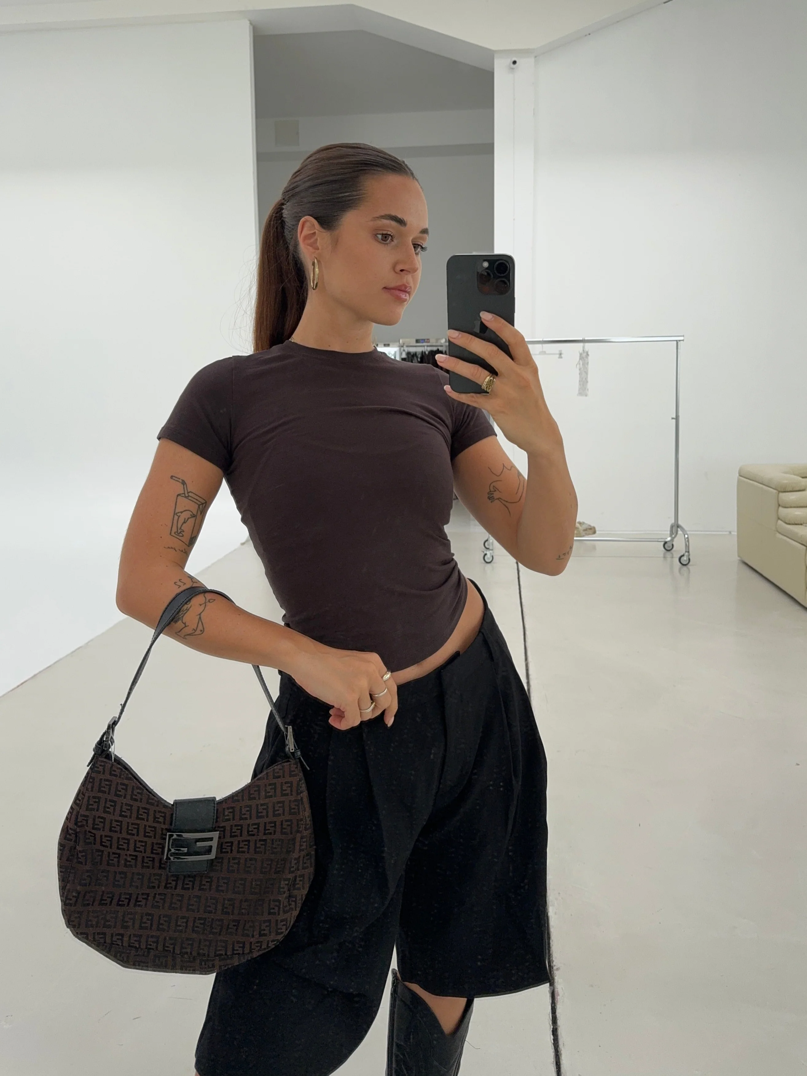 soft tee long dark brown - Image 9
