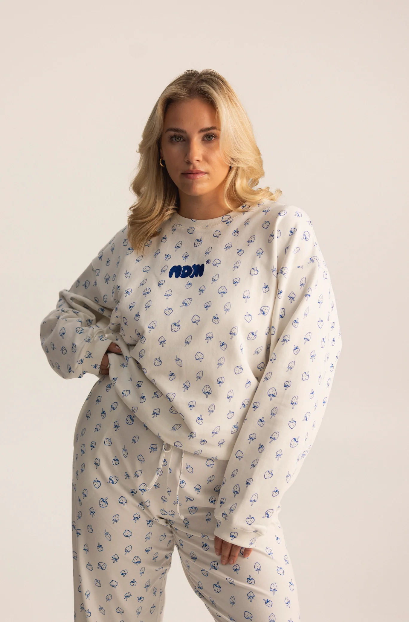 sweater berries - Image 4