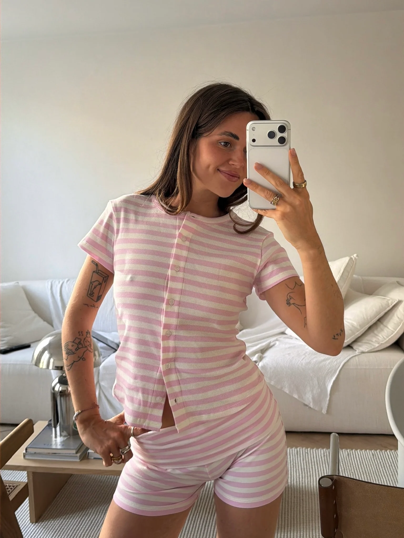white pink stripes cardigan set - Image 3