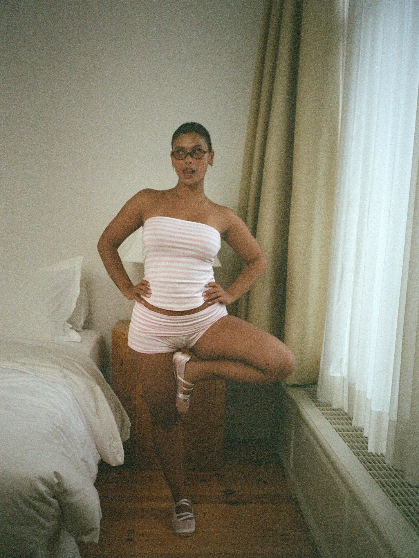 white pink stripes tube top set - Image 4