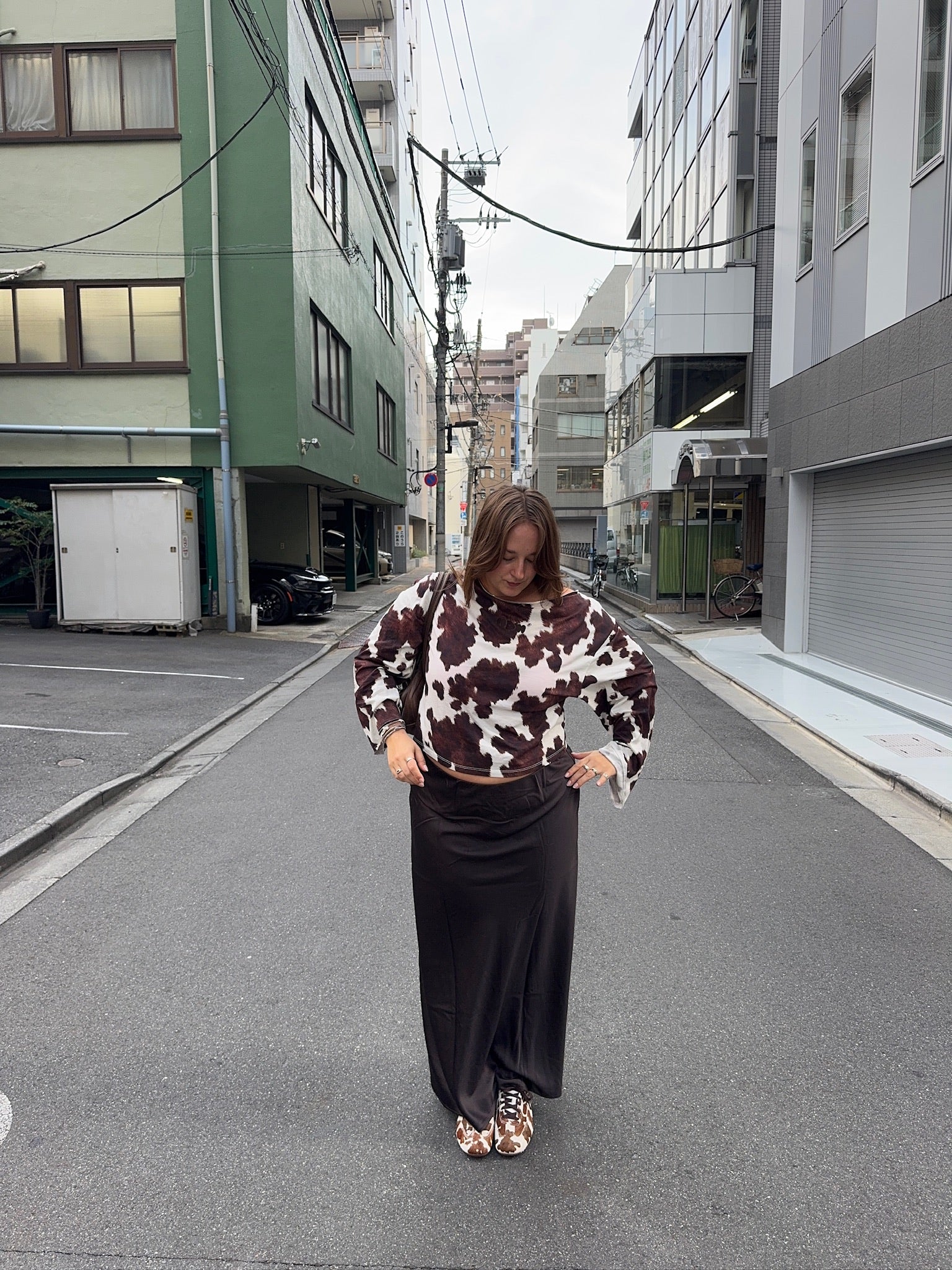 wide neck oversized longsleeve cow - Image 7