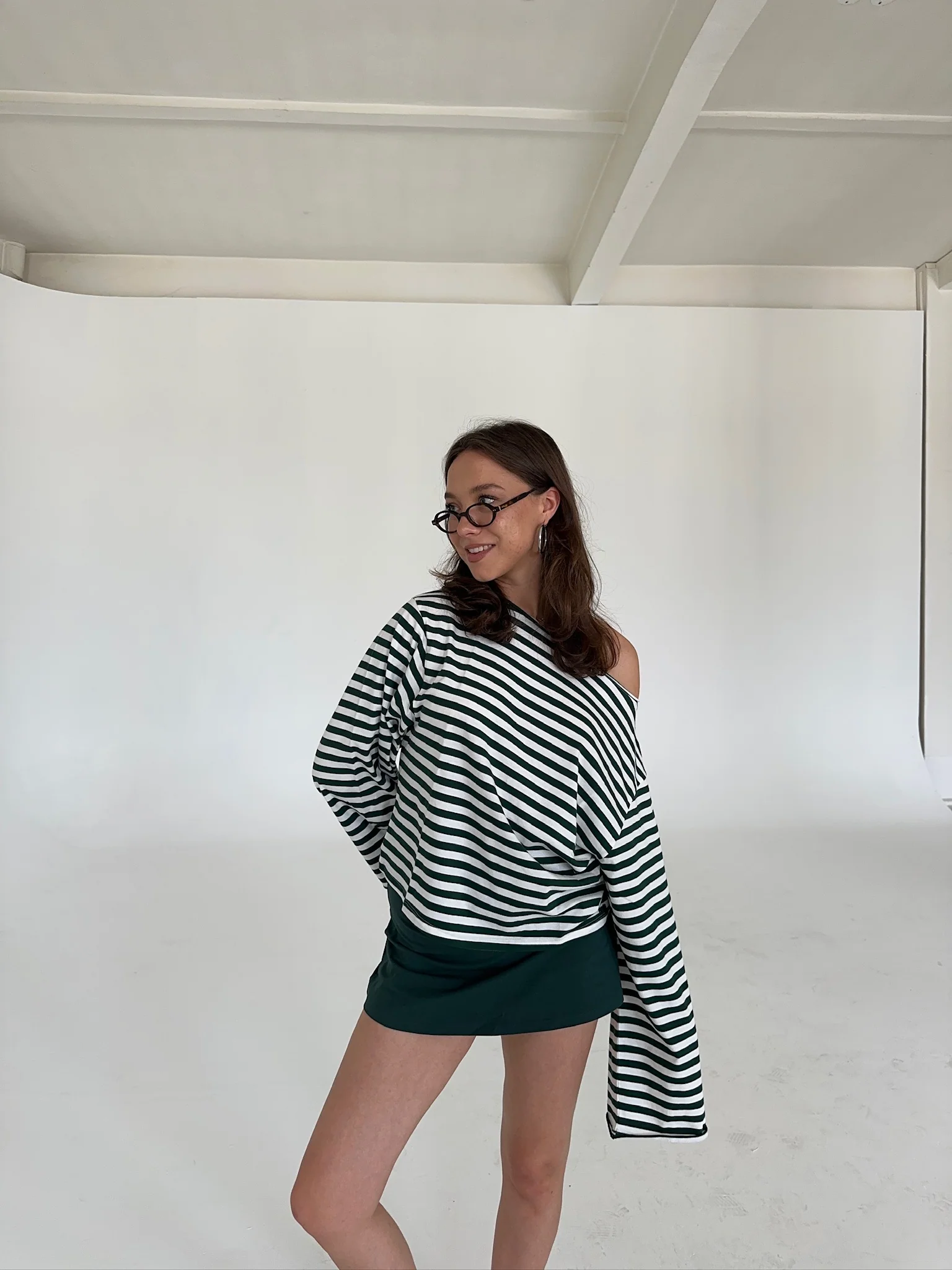 x she's talking - wide neck oversized longsleeve - Image 12