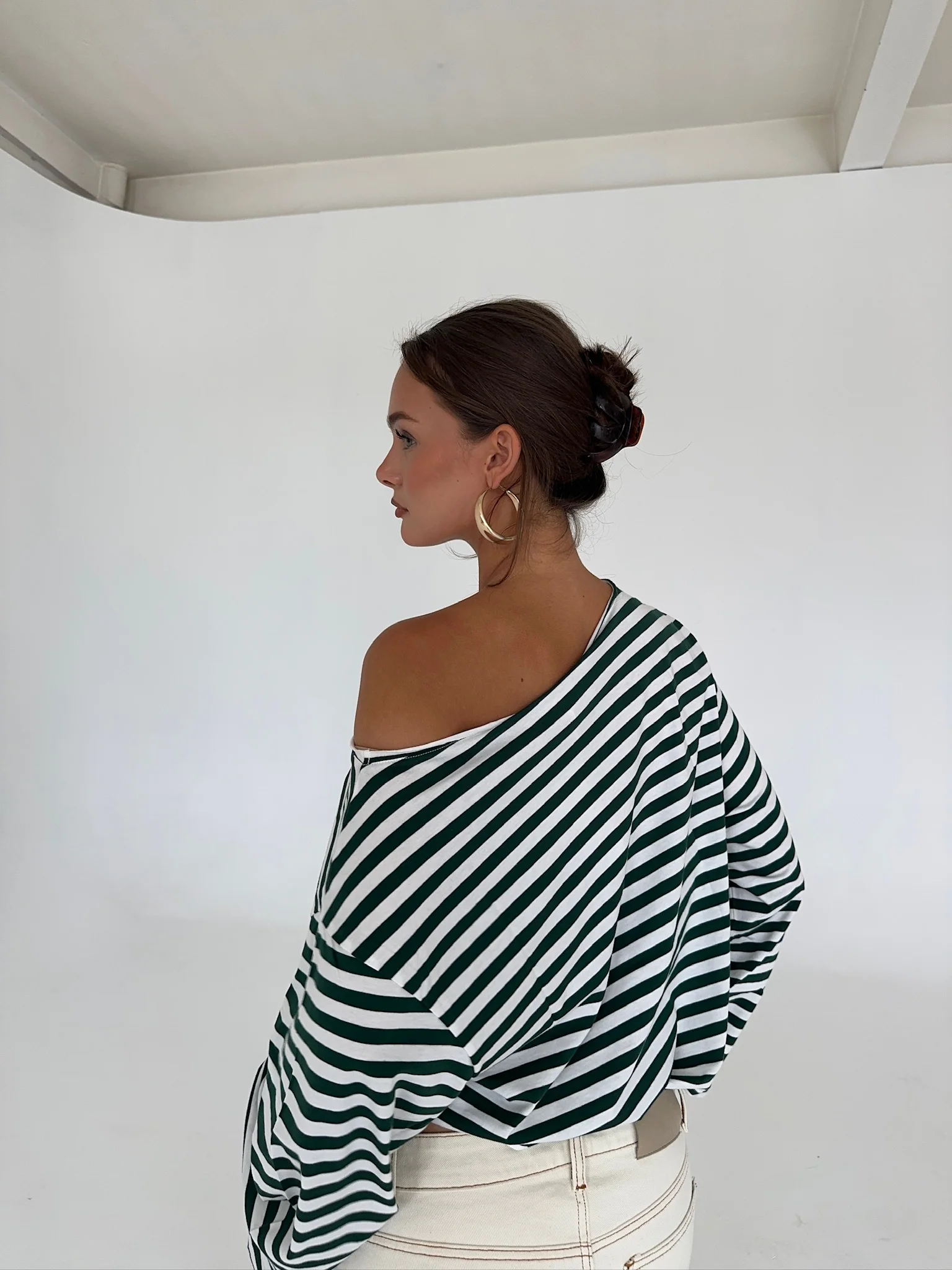 x she's talking - wide neck oversized longsleeve - Image 17
