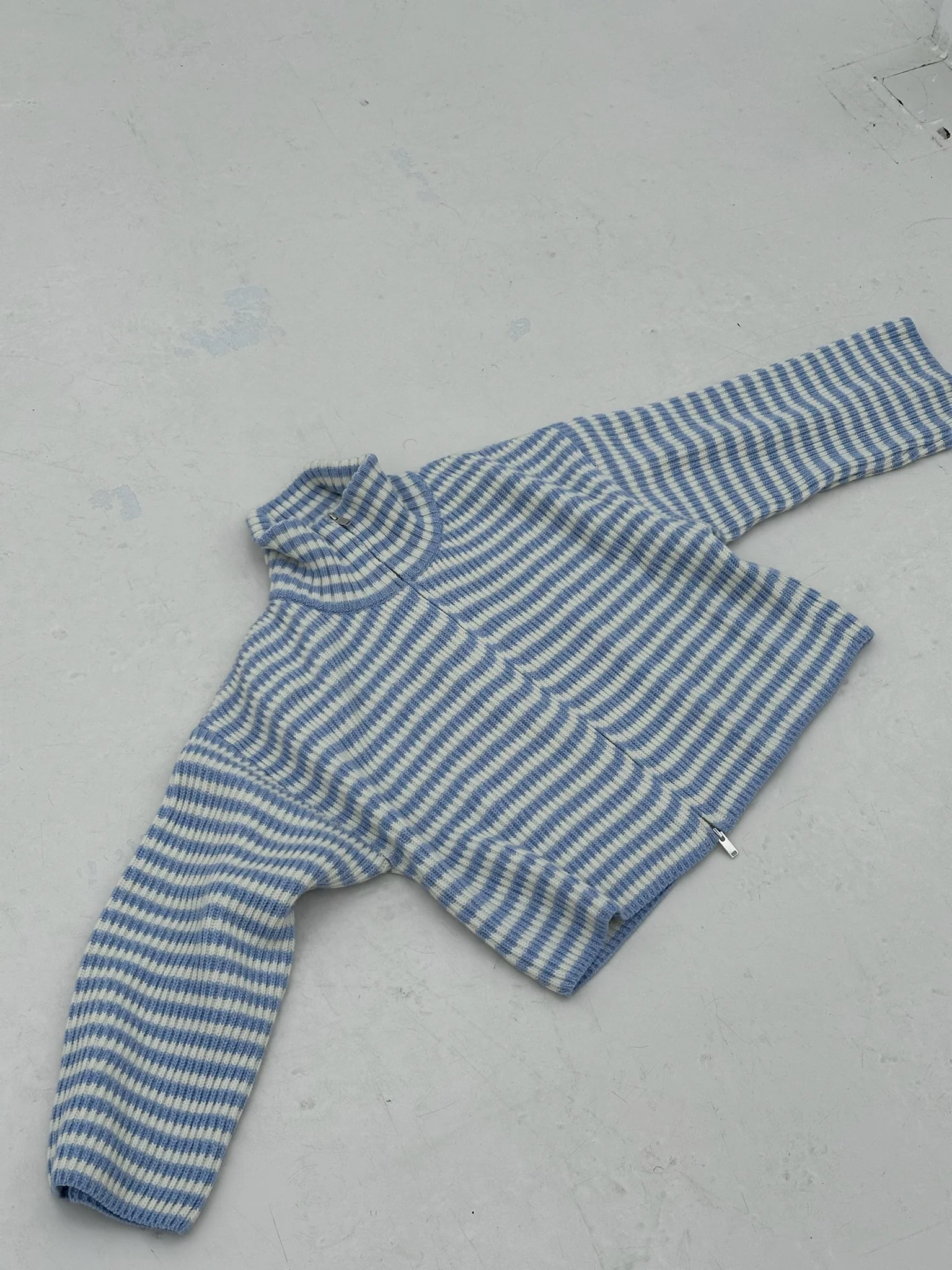 zipper babyblue stripes - Image 13